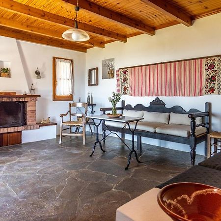 فيلا Agia Paraskevi في Manolis' House المظهر الخارجي الصورة