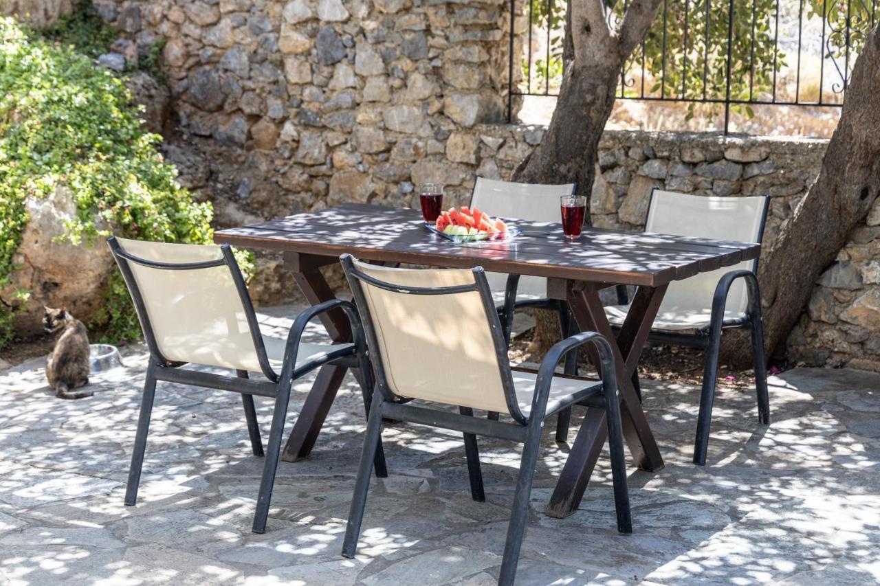 فيلا Agia Paraskevi في Manolis' House المظهر الخارجي الصورة